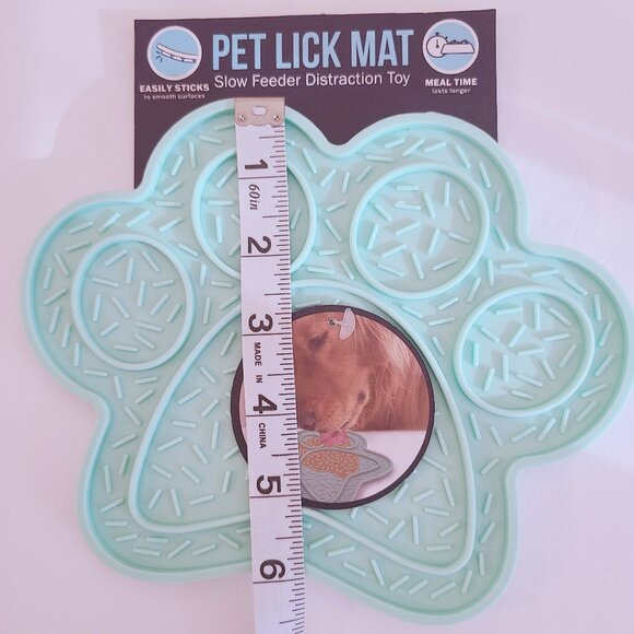 Pet Lick Mat Slow Feeder Distraction Toy - Mint Green - Picture 3 of 4